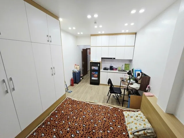 Chính chủ bán nhà Chính kinh gần ga Thượng Đình 40m2 x 5t, dòng tiền 45tr, giá bán 8.8 tỷ.