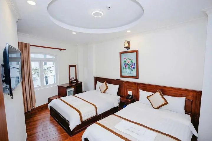 Cho thuê Khách sạn 2 mặt tiền giá 35 triệu tại Đường Hà Huy Tập Phường 3 Thành phố Đà Lạt Lâm Đồng