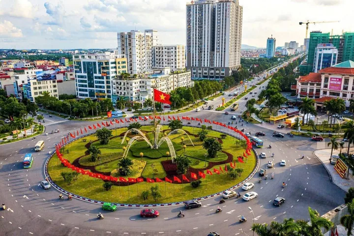 🏢Bán Nhà Góc 7 Tầng 24 Phòng, Trần Hưng Đạo, Tiền An Mt 4.5m Dt 130m2 Giá 45 Tỷ lh e Điệp 0395777369