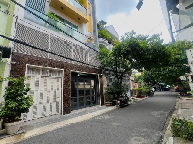 Bán Nhà riêng 82m2 có sẵn 82 m2 thổ cư giá 22.9 tỷ tại Đường Phan Xích Long Phường 07 Quận Phú Nhuận TP. Hồ Chí Minh
