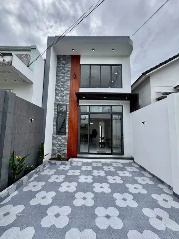 Chính chủ cần tiền bán gấp căn nhà mới xây để lại toàn bộ nội thất mới mua