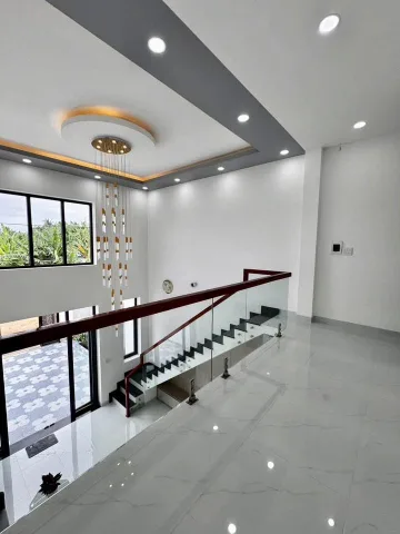 Chính chủ cần tiền bán gấp căn nhà mới xây để lại toàn bộ nội thất mới mua