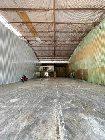 Cho thuê Kho, nhà xưởng 500m2 giá 28 triệu tại Đường Số 8 phường Linh Xuân Thủ Đức. Điện 3 pha, trần cao, cửa cuốn tự động, xe tải 10 tấn ra vào