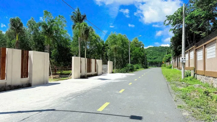 ĐẤT NHÀ VƯỜN PHƯỚC HẢI – 534M², SẴN 80M² THỔ CƯ – ĐƯỜNG NHỰA ĐỐI DIỆN BIỆT THỰ LỚN – CÁCH BIỂN & LAN RỪNG CHỈ 3KM – 3,5 TỶ TL