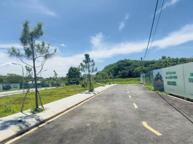 Bán Đất 100m2 có sẵn 100 m2 thổ cư giá 2 tỷ tại Đường Quốc Lộ 21A Tân Xã Huyện Thạch Thất Hà Nội