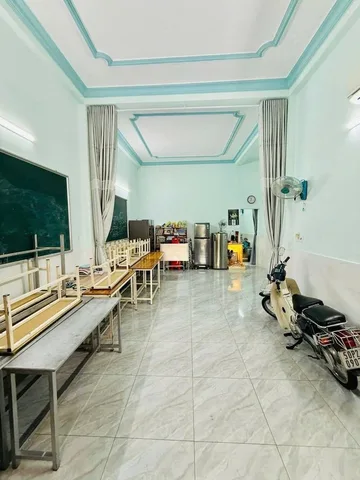 MẶT TIỀN NGAY TÔ HIỆU TÂN PHÚ - XE HƠI ĐỖ CỬA - 100M2 - NGANG 5M RỘNG THOÁNG - NHÀ MUA Ở LIỀN - 9.6 TỶ TL