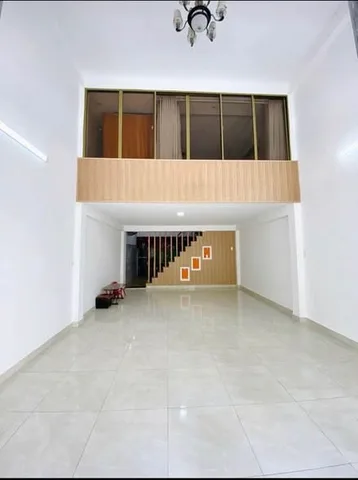 18-CHO THUÊ NHÀ 2,5 TẦNG MT ĐỖ QUANG – TRUNG TÂM THÀNH PHỐ