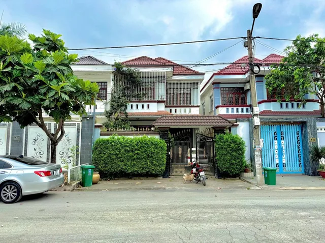 Bán Biệt Thự 1 Trệt 1 Lầu Gần Bờ Kè Tại Phường Bửu Long Thành phố Biên Hòa Đồng Nai
