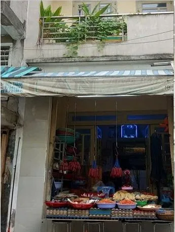 Bán gấp nhà mặt tiền ngay chợ Xóm Chiếu, vị trí trung tâm, thuận tiện ở kết hợp kinh doanh, 0919732233