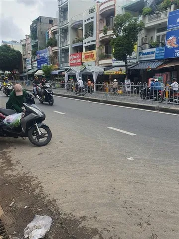 Bán Nhà 4 Tầng Đường Nguyễn Sơn  Tân Phú