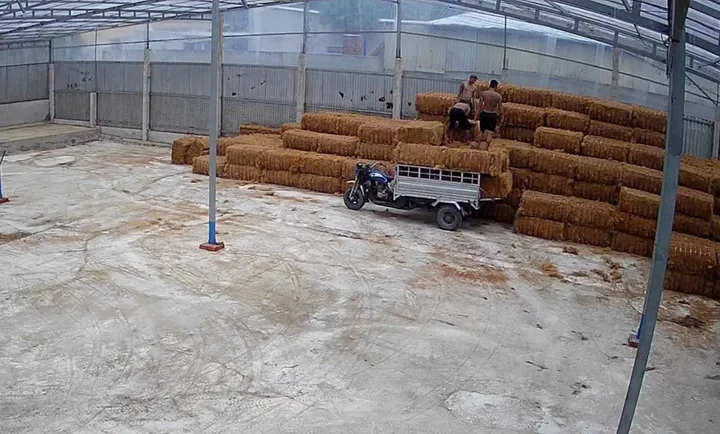 Cho thuê Kho, nhà xưởng 2410m2 giá 25 triệu tại mặt tiền QL60 Huyện Mỏ Cày Nam Bến Tre