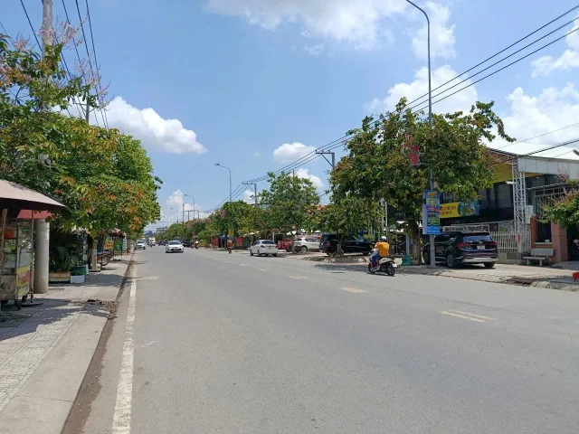 Nhà MTKD 163m2 (7x23) Nguyễn Văn Siêu, TT Bến Lức, Long An, giá đầu tư 13 tỷ TLCC, sẵn HĐT