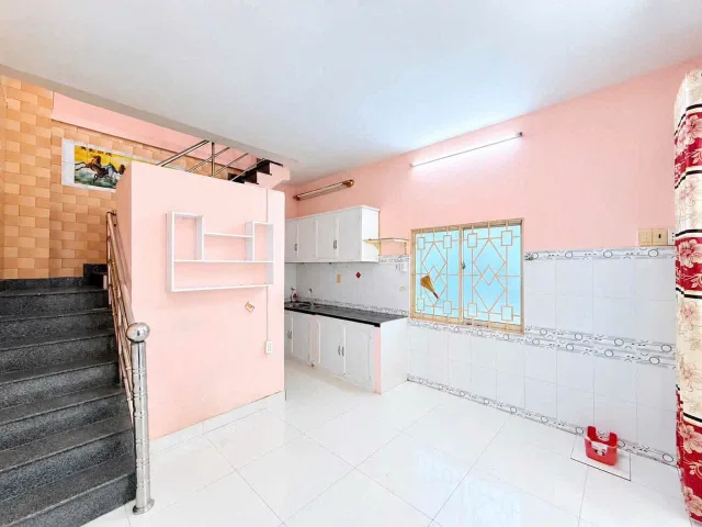 Bán Nhà riêng 24m2 có sẵn 24 m2 thổ cư giá 3.5 tỷ tại Đường Hoàng Hoa Thám - Chọn - Phường Bình Thạnh TP. Hồ Chí Minh