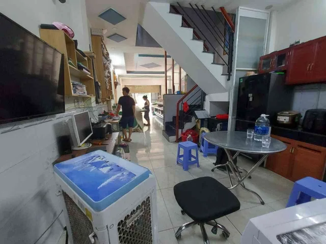 Nhà gần Hương Lộ 3, cạnh Aeon Tân Phú, hẻm ô tô thông, có 3pn 56m² chỉ 5Đ nhỉnh

D6 S G8
