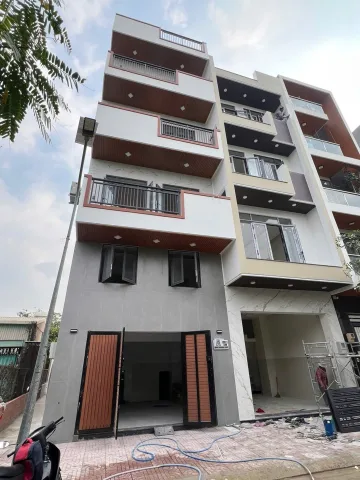 Bán tòa CHDV 6 tầng có thang máy Vườn Lài, An Phú Đông, Q.12, 98m2, 15 phòng, 70tr/tháng, 18 tỷ