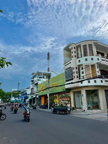 BÁN NHÀ GÓC 3 TẦNG 2 MẶT TIỀN TRƯỜNG SA – PHƯỜNG NHA TRANG 🌴Đường Trường Sa Phường Phước Long Thành phố Nha Trang Khánh Hòa
