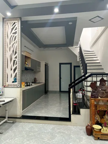 🌳 Bán Nhà 2 Tầng view công viên lớn Hương Sơ
