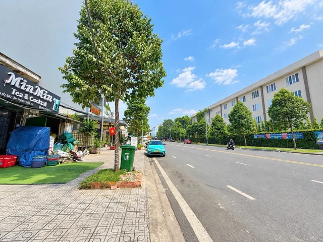 NHÀ ĐẸP 4 TẦNG - HẺM Ô TÔ - NGAY AEON TÂN PHÚ - CELADON - NGAY TRƯỜNG HỌC LÊ THÁNH TÔN.