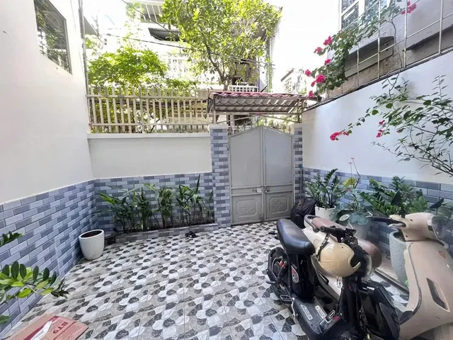 Cho thuê Nhà riêng 100m2 giá 9 triệu tại Đường Lạch Tray Phường Lạch Tray Quận Ngô Quyền Hải Phòng