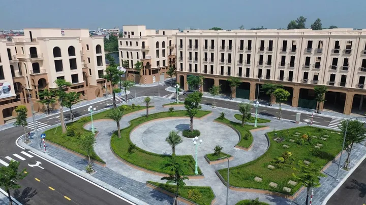 Bán Biệt Thự mặt sông 118m2  giá 20 tỷ tại Gia Lâm Hà Nội