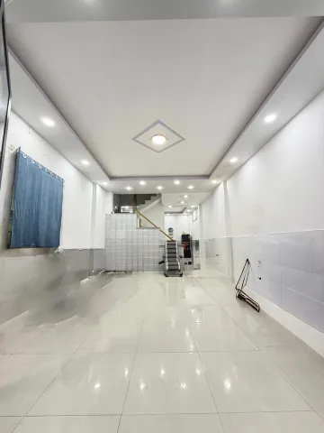 Продаётся дом, 3 спальни, 65 м², Bình Tân