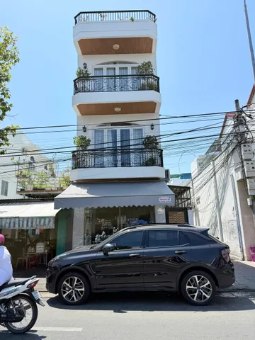 🏡 NHÀ PHỐ 2 MẶT TIỀN TRUNG TÂM NHA TRANG – ĐẸP NHƯ VILLA – CHỈ 13,9 TỶ Đường Lê Hồng Phong Phường Phước Hòa Thành phố Nha Trang Khánh Hòa