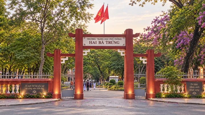 Bán Nhà riêng 300m2 có sẵn 300 m2 thổ cư giá 12 tỷ tại Phường Phú Nhuận Thành phố Huế Thừa Thiên Huế