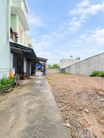 Bán gấp lô đất ngang 8 x11m sổ riêng thổ cư ngay gần ngã 3 Bình Ý
