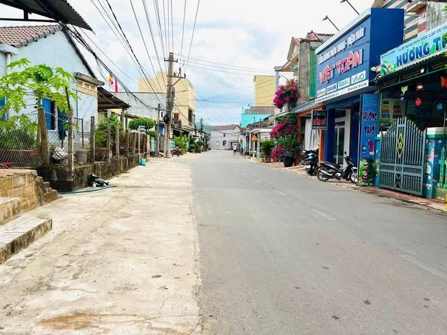 TÌM CHỦ MỚI CHO NGÔI NHÀ - DỌN VÀO LÀ Ở NGAY
