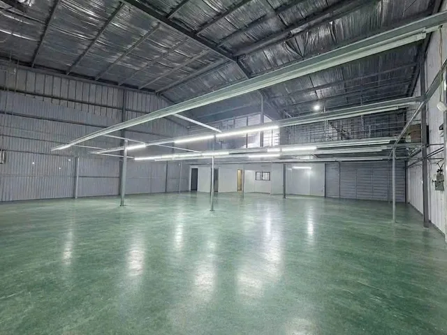 CHO THUÊ NHÀ CẤP 4 - MẶT TIỀN VÕ CHÍ CÔNG NGANG 15M, HÒA XUÂN