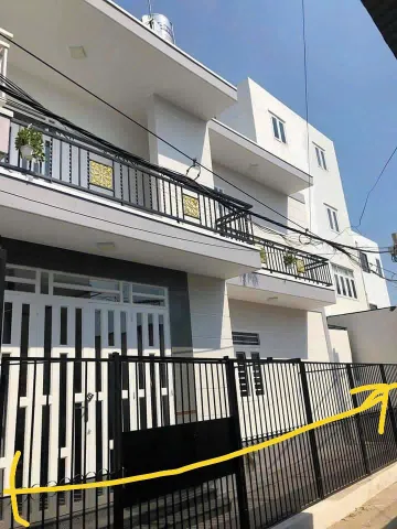 BÁN GẤP NHÀ CHÍNH CHỦ - 73,5 m2 - TT NHÀ BÈ - NHÀ ĐẸP VÔ Ở NGAY - NỢ NGÂN HÀNG BÁN GẤP 4,1 TỶ