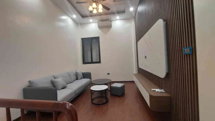 Bán Nhà riêng 35m2 có sẵn 35 m2 thổ cư giá 10.5 tỷ tại Đường Khương Trung Phường Khương Thượng Quận Đống Đa Hà Nội
Lh:0377224604