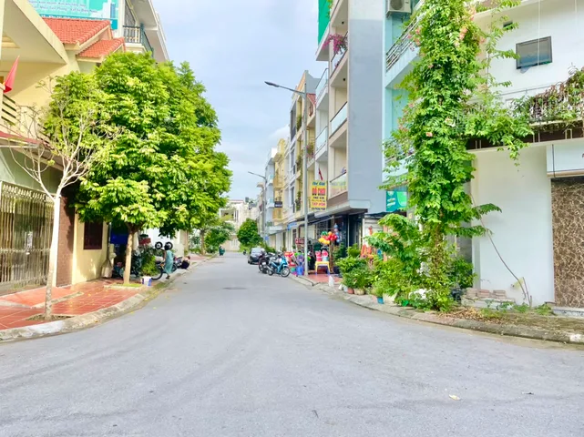 BÁN LÔ ĐẤT ĐẸP TĐC XI MĂNG – SỞ DẦU – HỒNG BÀNG 50m² giá chỉ có 3,9 tỷ
LH 0979087664