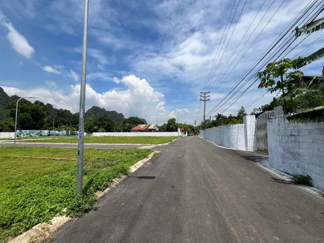 Bán Đất 80m2 có sẵn 80 m2 thổ cư giá 300 triệu tại Đường Quốc lộ 21A Xã Hợp Thanh Huyện Lương Sơn Hòa Bình