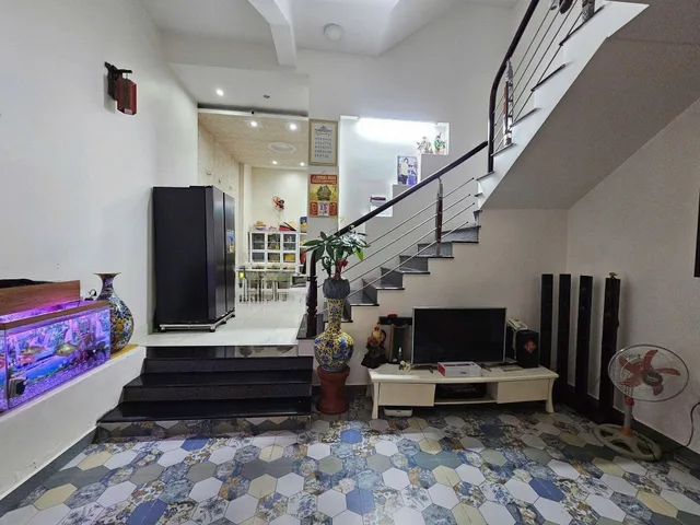 Bán Nhà riêng 102.7m2 có sẵn 102.7 m2 thổ cư giá 9 tỷ tại Phường Rạch Dừa Thành phố Vũng Tàu Bà Rịa - Vũng Tàu