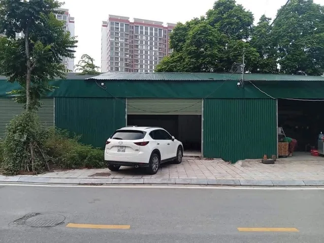 CHO THUÊ KHO NGỌC THUỴ - KHAI SƠN - LONG BIÊN - 7 TRIỆU / THÁNG
RỘNG 60M2 - MẶT TIỀN HƠN 7M