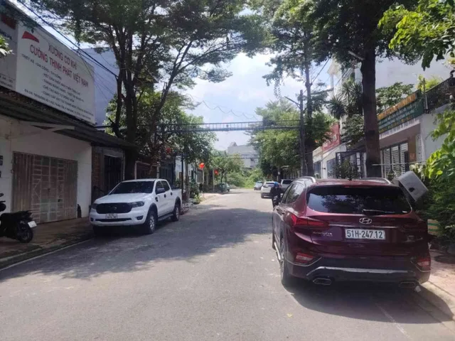 Bán Nhà riêng NHÀ 2 TẦNG – KDC THẠNH TÂN, DĨ AN – MẶT TIỀN ĐƯỜNG NHỰA XE TẢI