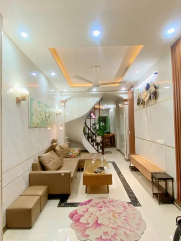 Cho thuê nhà nguyên căn Quan Nhân - Nội thất xin xò