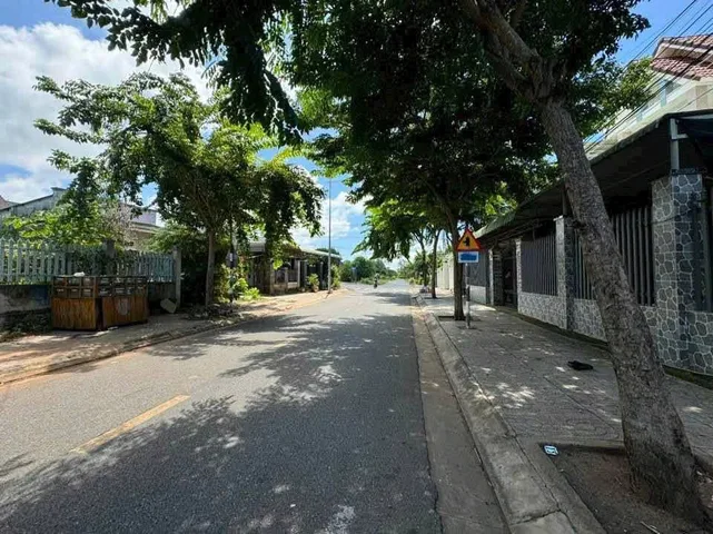 CHỦ HẠ GIÁ CẮT LỖ – 279M² NGANG 10M MẶT TIỀN NHỰA CÓ VỈA HÈ, CÁCH HL8 PHƯỚC HỮU 200M – GIÁ CHỈ 2,89 TỶ