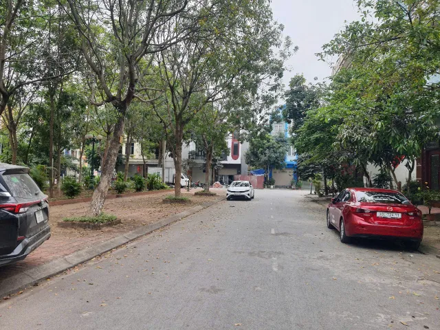 🌱Bán Lô Đẹp Chêch Vườn Hoa Tông Đản, Yna, Kinh Bắc Mt 4.5m Dt 81m2 Giá 8.9 Tỷ lh e Điệp 03957777369