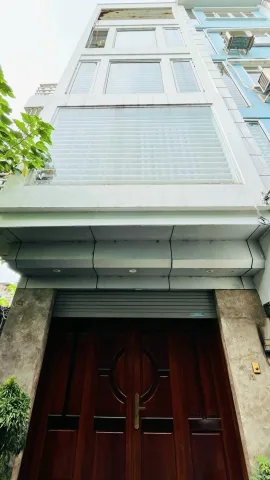 Bán nhà phố Trần Quốc Hoàn – phân lô, lô góc 3 mặt thoáng, ô tô, kinh doanh – 15.x tỷ
