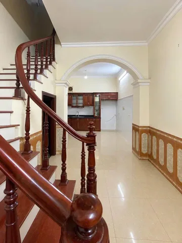 Cho thuê nhà TT Tăng Thiết Giáp, Cổ Nhuế, GẦN HV CẢNH SÁT. 10 triệu/tháng. Ưu tiên: Hộ gia đình, Nhóm đi làm ít người. KO CHDV.