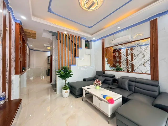 NHÀ TRỆT 2 LẦU KẾ CĂN GÓC -THỚI NHỰT 1- KẾ TRƯỜNG ĐH Y DƯỢC CẦN THƠ