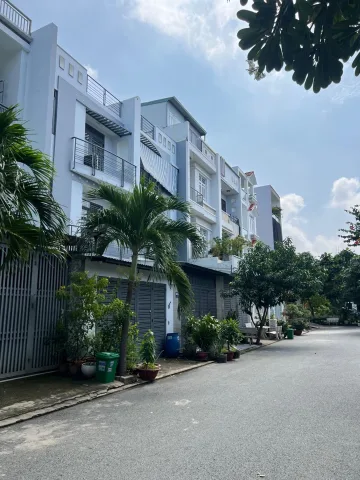 Bán Nhà riêng NHÀ 4 TẦNG 2 MẶT TIỀN – HẺM 606 QUỐC LỘ 13 🔥
Dt 97m2 có sẵn 97 m2 thổ cư giá 12.5 tỷ tại đường Quốc lộ 13 Phường Hiệp Bình Chánh Quận Thủ Đức TP. Hồ Chí Minh