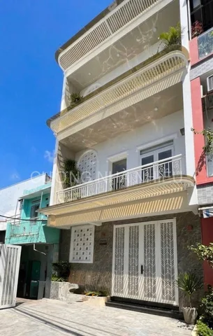 Ngang hiếm 6m, gần Phú Mỹ Hưng; 3 tầng đúc chắc chắn; 4PN; cách mặt tiền 100m; nhà mới vào ở ngay