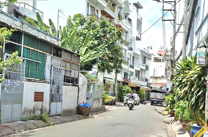 Chỉ hơn 5ty, có nhà Hương lộ 2 (90m2), hẻm xe tải