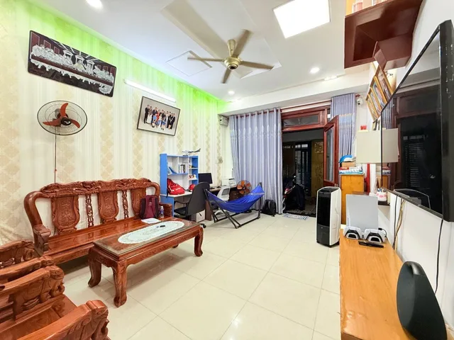KẾ TIỂU HỌC BÌNH LONG SÁT AEON MALL TÂN PHÚ 64M² 3 TẦNG HẺM XE HƠI 5.X TỶ