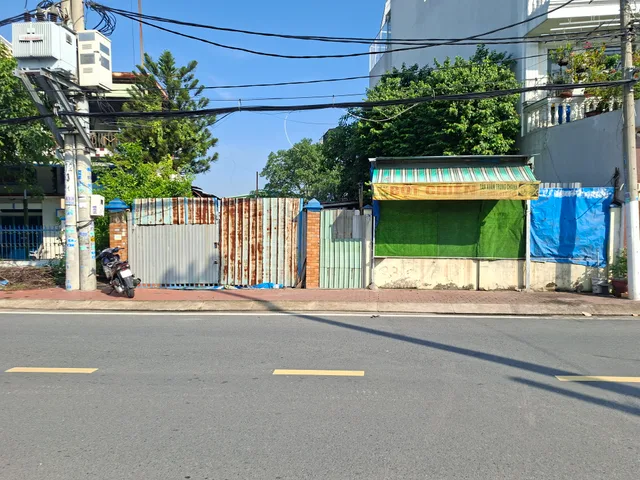 Bán Đất 800m2 có sẵn 800 m2 thổ cư giá 17 tỷ tại Đường Tân Xuân - Trung Chánh 2 Xã Tân Xuân Huyện Hóc Môn TP. Hồ Chí Minh