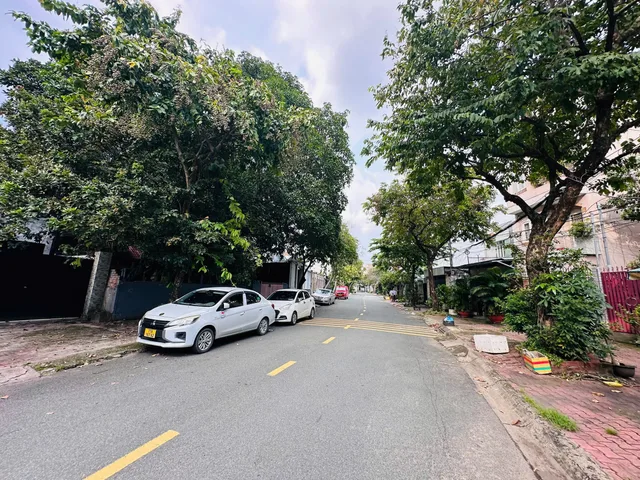 Bán đất nở hậu 200m² hẻm xe hơi đường 12, Tăng Nhơn Phú B, giá 15 tỷ