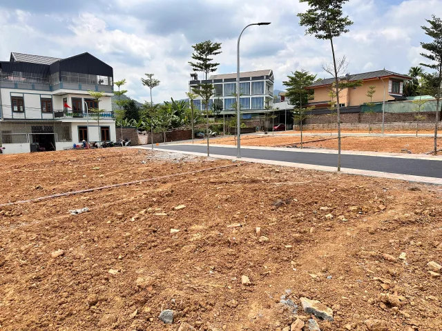 Bán Đất 203m2 có sẵn 203 m2 thổ cư giá 8.1 tỷ tại Xã Sơn Đông Thị xã Sơn Tây Hà Nội